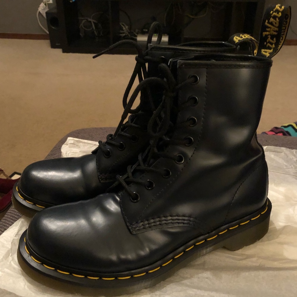 Dr. Martens 1460 Women’s Smooth Leather Navy 8 EUC